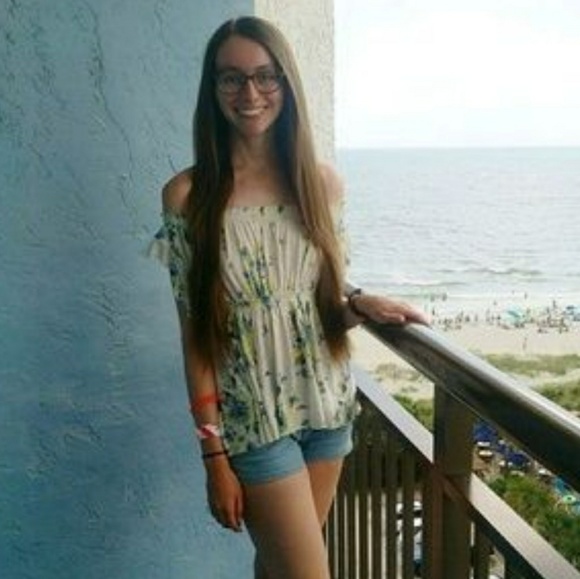 Free People Floral Off the Shoulder Top - Picture 4 of 4